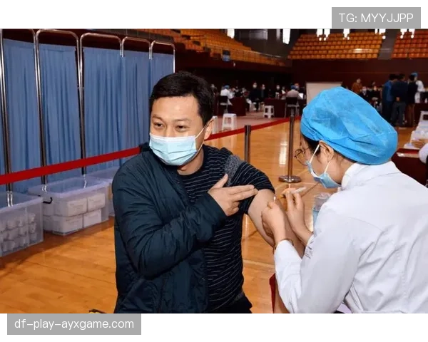 球场夜间人群密度预警规则与志愿者响应流程